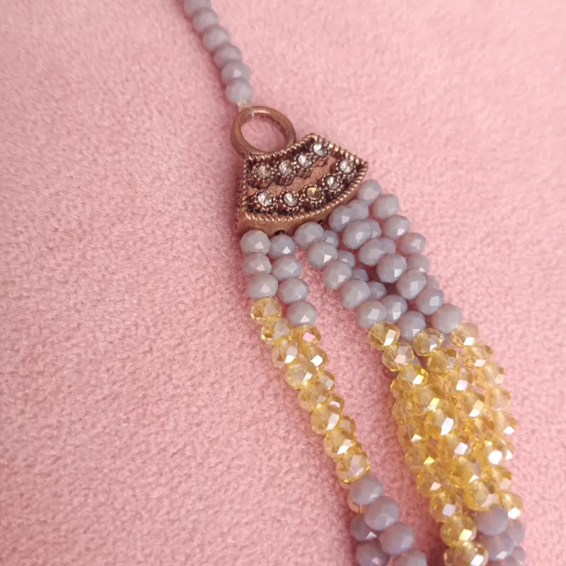 Collier Cascade de Perles Royale 3
