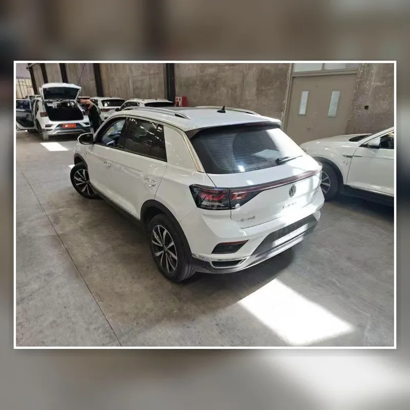 Volkswagen T-Roc 2024 – 280 TSI DSG Time Edition 6