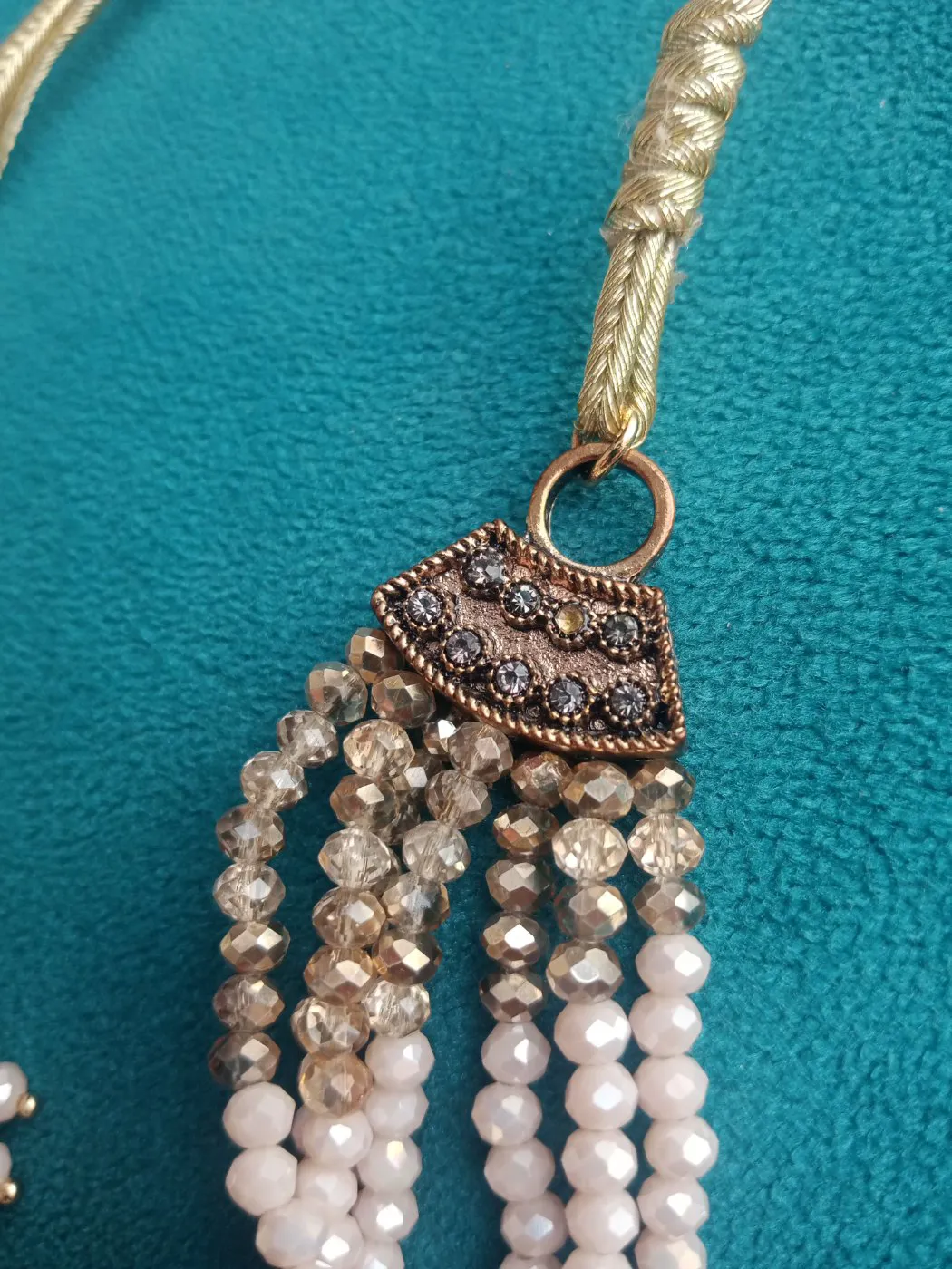 Collier Cascade de Perles Rosées 4